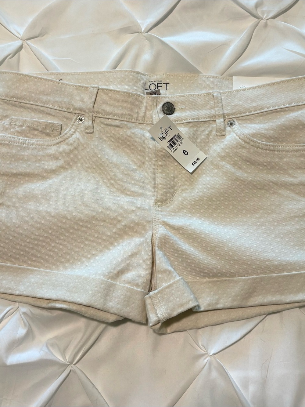 Loft Original Cream Swiss Dot Style Shorts Size 6 NWT